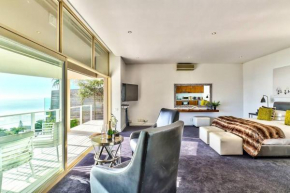 Spectacular Apartment in Wind Free Bantry Bay!